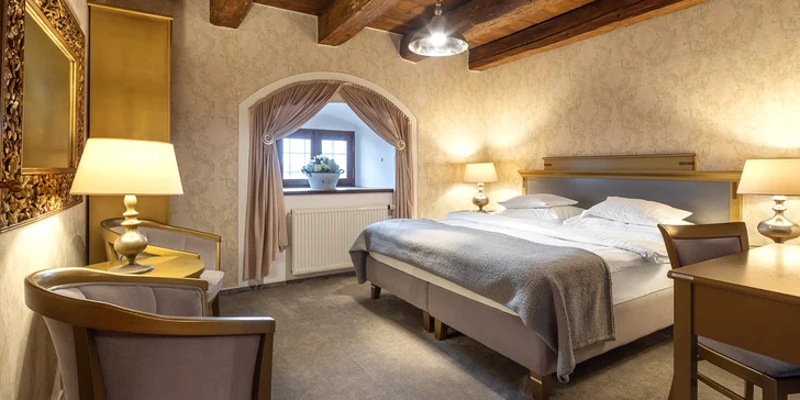 Ubytujete sa v dvojlôžkovej izbe Deluxe alebo v apartmáne Deluxe.