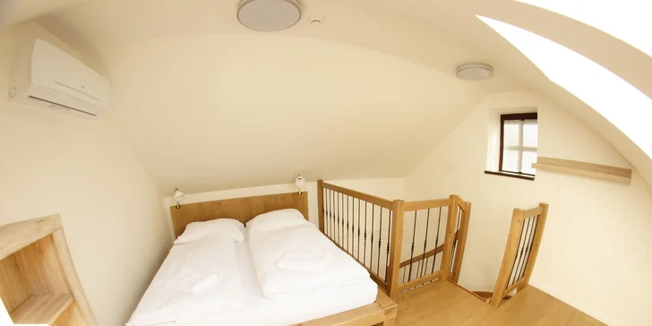 Apartmány jsou moderně vybavené a po čerstvé rekonstrukci voní novotou.