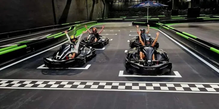 Zabudni na dym a hluk benzínových motorov – s elektrickými motokárami zažiješ čistý a tichý adrenalín