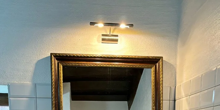 Kúpeľňa je plne vybavená.