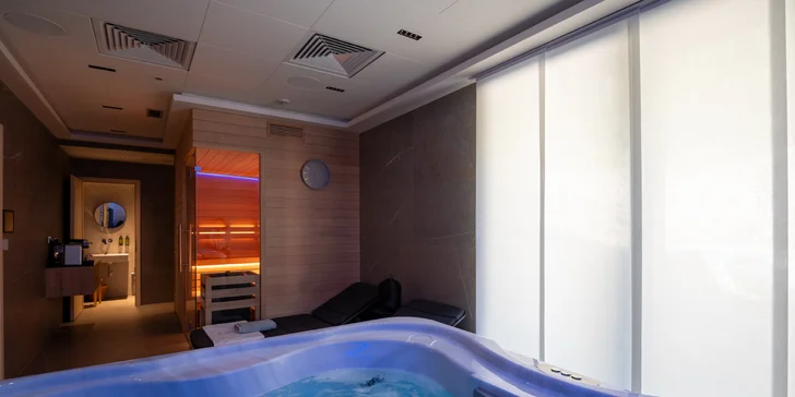Relaxovať budete vo vírivke alebo saune.