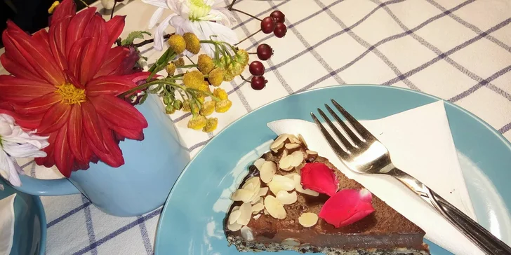 Pochutnáte si na bezlepkovém raw dortu.