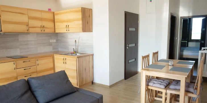 Studio je ideální pro pár, do apartmánu se vás vejde celá parta.