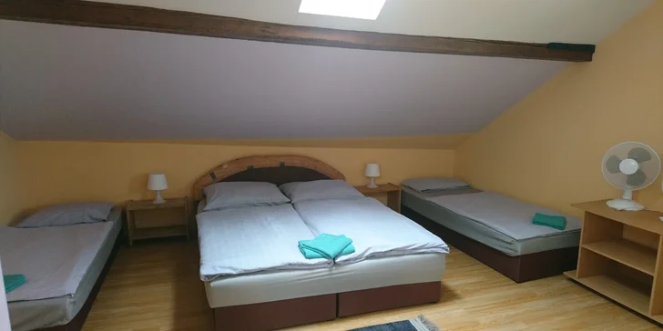 Nocleh máte zajištěný na dvě noci. 