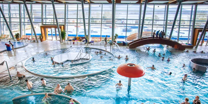 Neptun pool je vhodný na sport i relaxaci, jelikož si v něm můžete po kondičním plavání dopřát regenerační masáže nejen vodními tryskami.