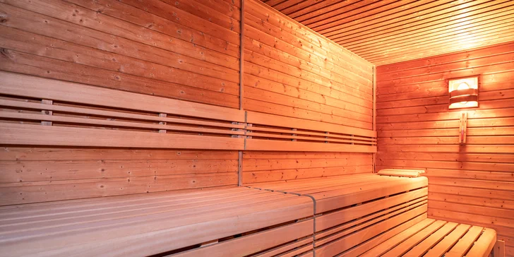 Nechybí 2 finské sauny, parní a infrasauna.
