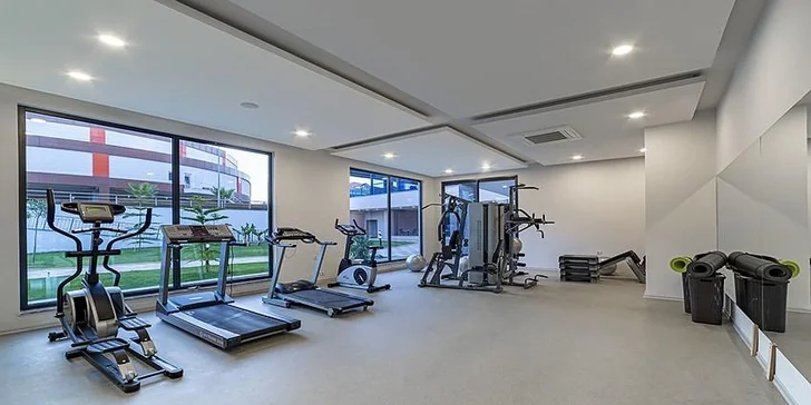 Protáhněte tělo ve fitness, na volejbale nebo při jiných sportech.
