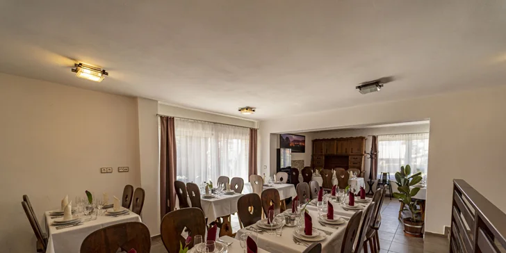 Voucher platí ve dnech neděle až čtvrtek. Menu se podává v 16:30 a 19:00, v neděli pak také ve 12:00.