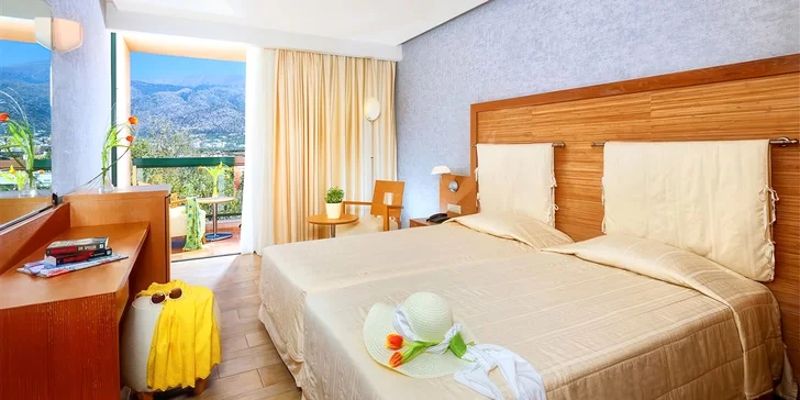 Ubytovaní budete ve 4* Hotelu Sirens Beach. 