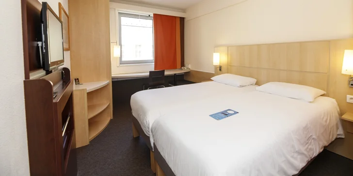 Na 2–12 nocí vás rádi ubytují v 3* hotelu Ibis Praha Wenceslas Square, který se nachází přímo v centru Prahy. 