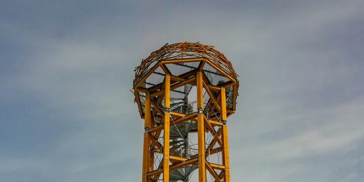 Vyrazte třeba na rozhlednu Světlý vrch.