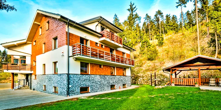 Pobyt v luxusních apartmánech nebo ve studiu s krbem v Demänovské Dolině: infrasauna v ceně, privátní káď od 3 nocí