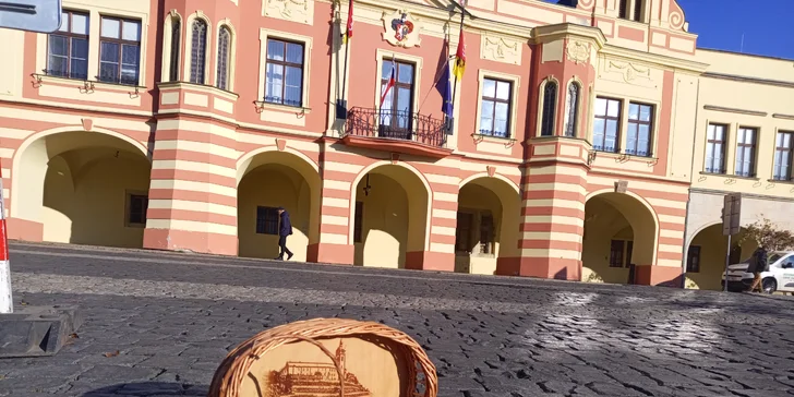 Kurzy se konají v centru Mělníka v dílně zkušeného košíkáře Petra Krále.
