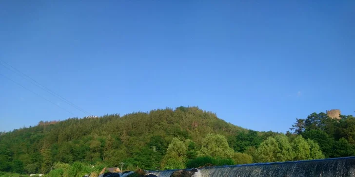 Nachystané jsou kánoe i raft.