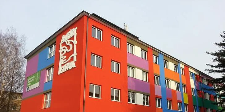 Kurzy se konají v učebně, a tak se vám budou hodit přezůvky.