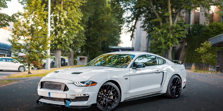 Seznamte se – Ford Mustang 2018, 340 koní, automatická 10stupňová převodovka, zadní náhon.