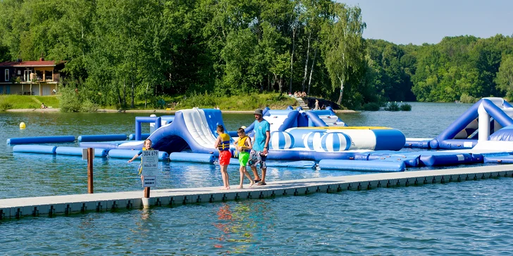 Ve Ski&Wake Parku Těrlicko vás čeká den nabitý zábavou.