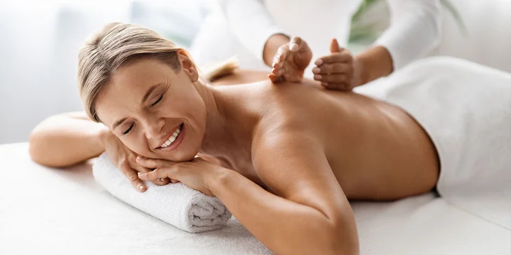 Dokonalé uvoľnenie v Evia Clinic: Celotelová relaxačná masáž