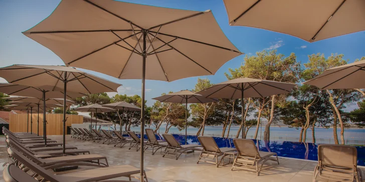 Získajte dovolenku lacnejšie, a to vďaka early booking bonusu viac ako 10% ! Do 31. 3. získate vašu letnú dovolenku lacnejšie.