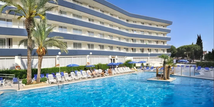 Dovolená ve Španělsku: 4* hotel GHT Aquarium s polopenzí, bazén, animace, miniklub i let