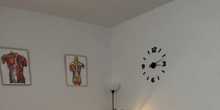 Masérka používá přírodní oleje.