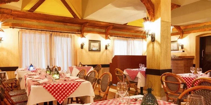 V ceně zájezdu je stravování v rozsahu all inclusive.Každý den si dáte snídaně, obědy a večeře formou bufetu, zahrnuto je i odpolední občerstvení. 