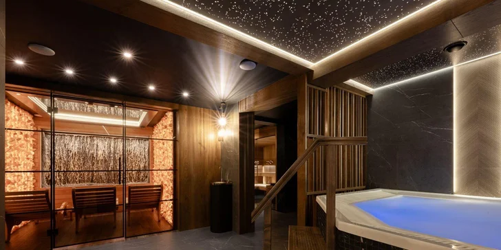 Nechajte sa zlákať do modernej vnútornej spa zóny, kde sa zahrejete vo fínskej saune, oddýchnete vo vírivke a zrelaxujete v soľnej jaskyni.
