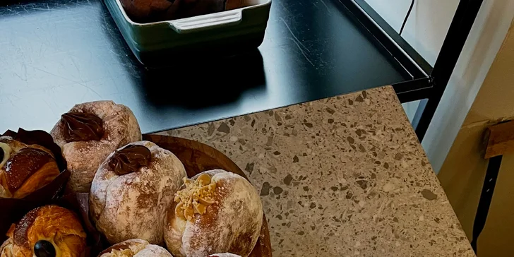 Zajděte na domácí zákusek, obložený croissant či polévku.