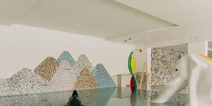 Zabudnite na stres v rozsiahlom wellness centre, ktoré máte k dispozícii neobmedzene počas celého pobytu.