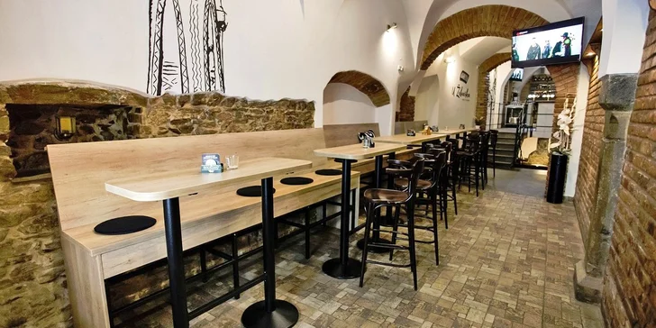Pochutnáte si na něm v restauraci U Žebeerka kousek od náměstí Přemysla Otakara II.
