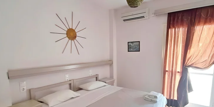 V nabídce jsou i dvoulůžkové pokoje bez kuchyňky.