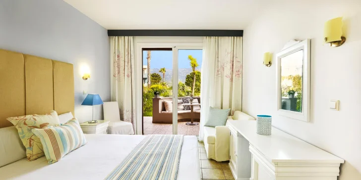 V letovisku Ormos Prinou na vás čeká 5* hotel Ilio Mare. 