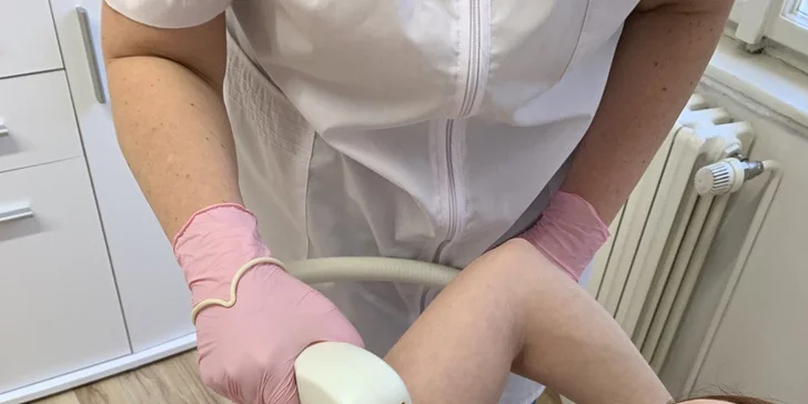 Laserová technologie je šetrná k pokožce a minimalizuje riziko podráždění a nepříjemných vedlejších účinků. 