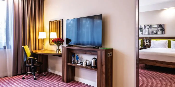 Hotel sa nachádza 10 minút pešo od pláže.