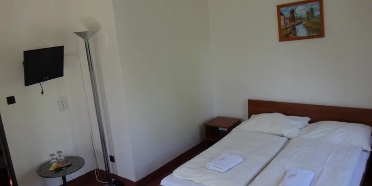 V pokoji najdete vše co potřebujete k odpočinku po výletech.