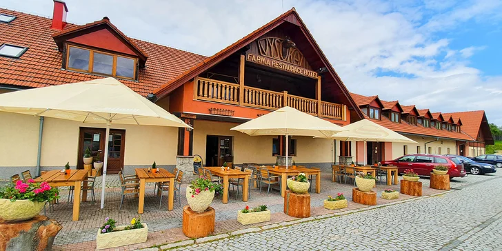 Pohoda na koňské farmě u Liberce: snídaně či polopenze i wellness