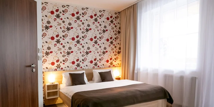Za příplatek je možné ubytování v pokoji s balkonem. 