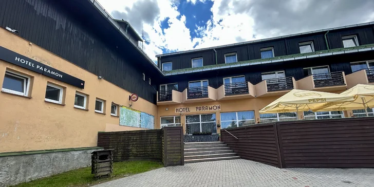 Pohodový pobyt v srdci Jeseníků: rodinný hotel se snídaní či polopenzí