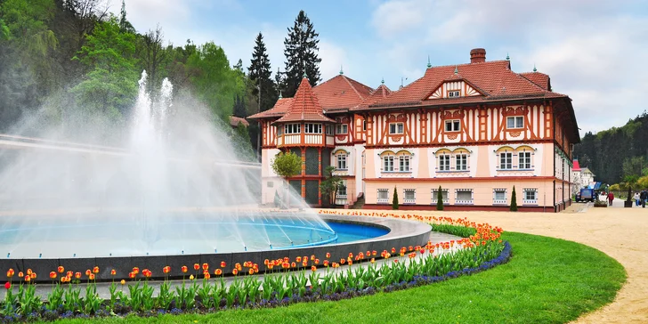 Lázeňský pobyt v Luhačovicích: snídaně či polopenze, bazén i wellness procedury