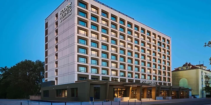 Moderní 4* hotel ve Vratislavi: snídaně nebo polopenze a sleva do restaurace