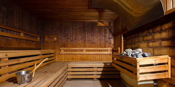 Celodenný vstup či permanentka do Relax centra Holiday