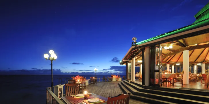 Sun Island Resort & Spa se nachází na okraji jižního atolu Ari na ostrově Nalaguraidhoo a patří mezi nejrozlehlejší maledivské resorty.