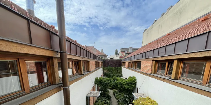 Přízemní atrium je přístupné všem hostům.
