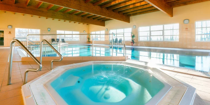 V cene voucheru máte neobmedzený wellness v neďalekom hoteli Bursztyn Medical Spa.