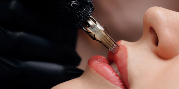 Salón ponúka širokú škálu procedúr od laminácie obočia až po permanentný make-up najvyššej kvality.