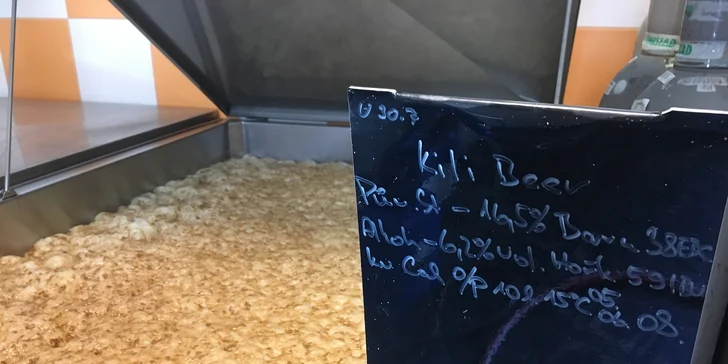 Užijete si 7–8hod. várku piva, při které vám sládek vysvětlí vše od A až po Z, tedy od chmele až po filtraci. 