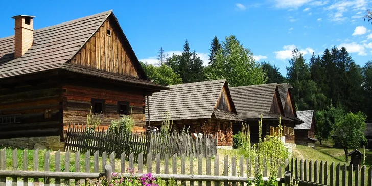 Udělejte si výlet do Valašského skanzenu v Rožnově pod Radhoštěm. 