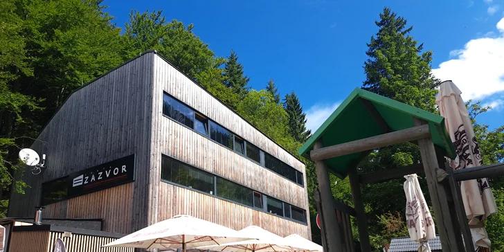 Ak zatúžite po teple a oddychu, wellness s fínskou saunou, vírivkou a ochladzovacou kaďou je pripravený v plnej paráde.