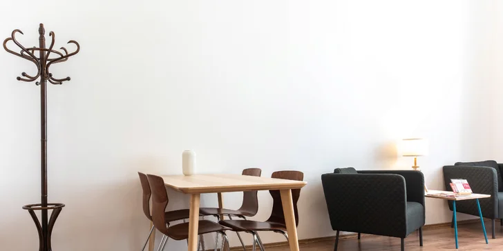 Apartmány mají lůžka až pro 6 osob, vlastní koupelnu s vanou a vybavenou kuchyňku.