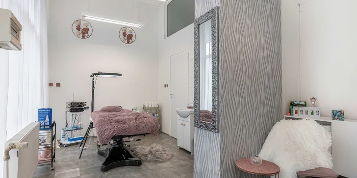 Dopřát si můžete expresní péči s masáží, ošetření pro unavenou pleť nebo karboxyterapii. 